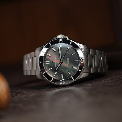 Venezianico Nereide 39mm Tungsteno 3121540C Green MOP Dial - Horology Story Youtube Store