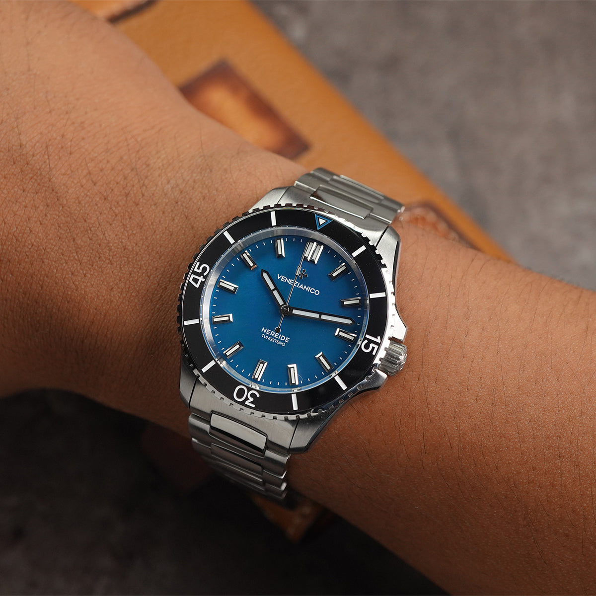 Venezianico Nereide 39mm Tungsteno 3121541C Blue MOP Dial - Horology Story Youtube Store