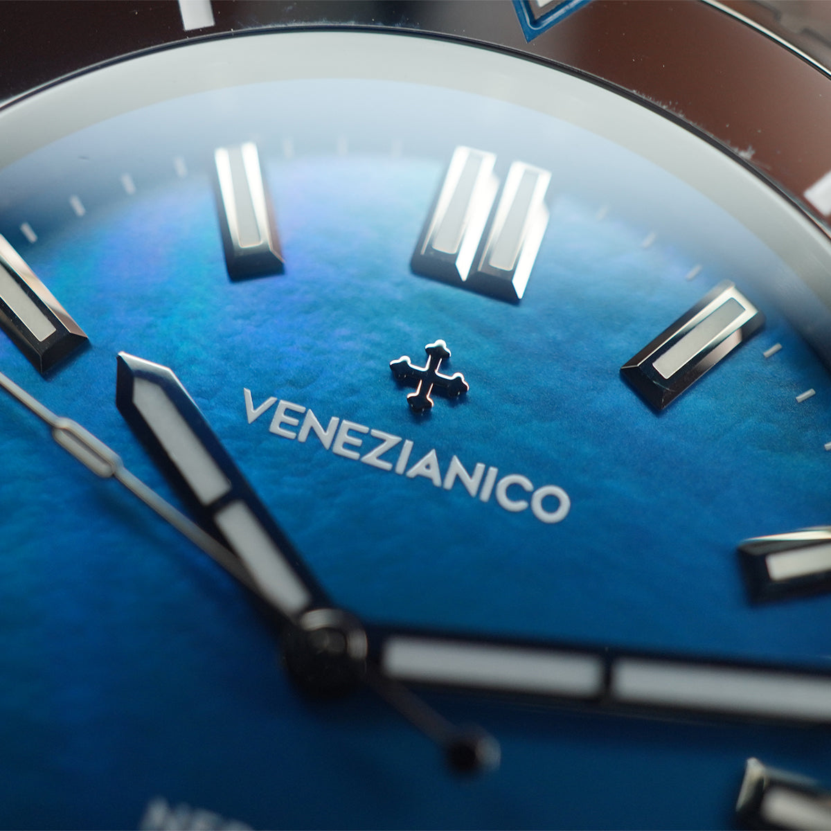 Venezianico Nereide 39mm Tungsteno 3121541C Blue MOP Dial - Horology Story Youtube Store