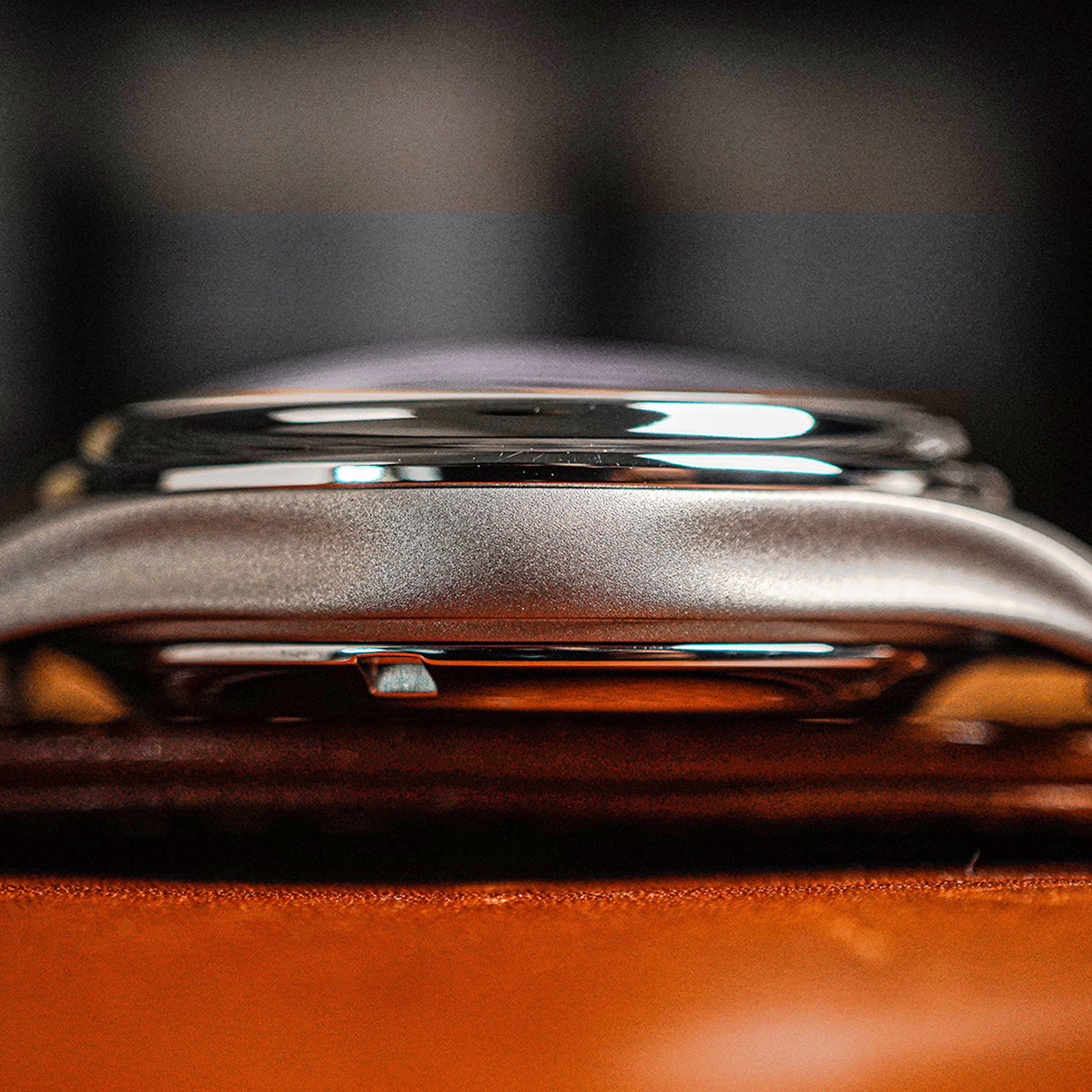 OLTO-8 Chrono Gate Vintage Red Pre-order