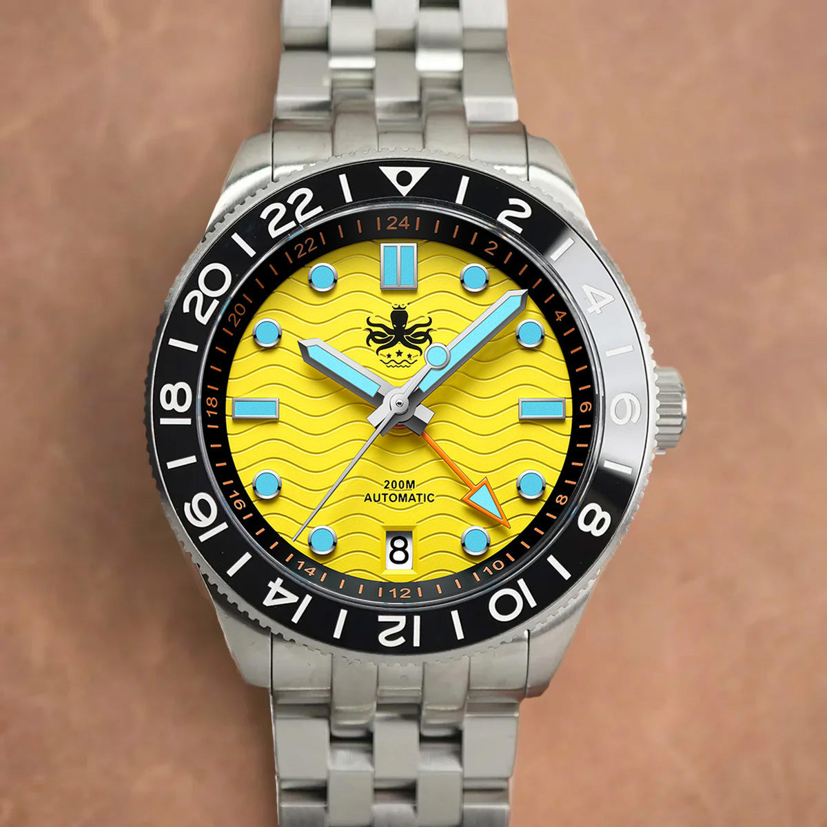 Phoibos Wave Master GMT 200M PY049F Yellow