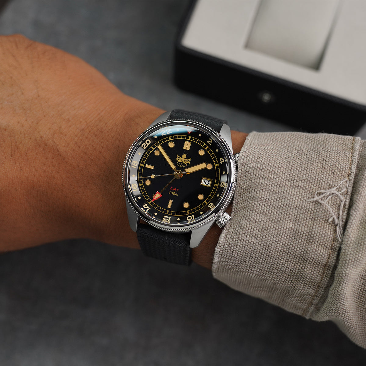 Phoibos Eagle Ray 300m Super Compressor GMT PX023D Black Gold - Horology Story Youtube Store