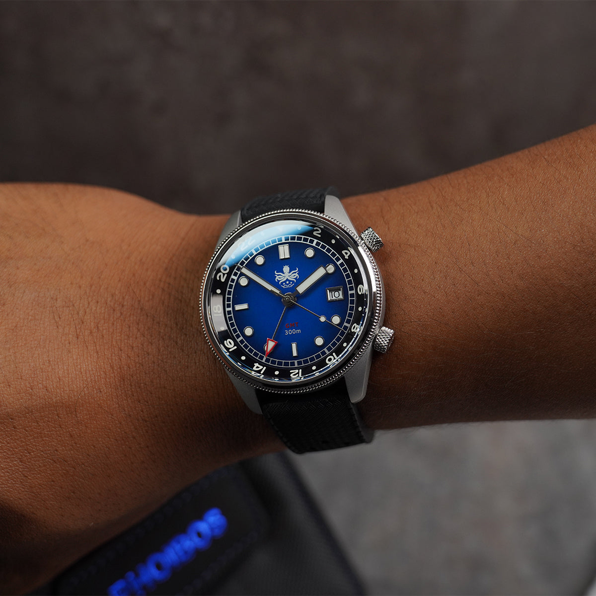 Phoibos Eagle Ray 300m Super Compressor GMT PX023B Fume Blue - Horology Story Youtube Store