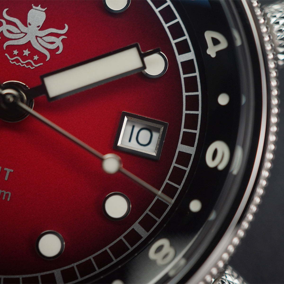 Phoibos Eagle Ray 300m Super Compressor GMT PX023E Fume Red - Horology Story Youtube Store