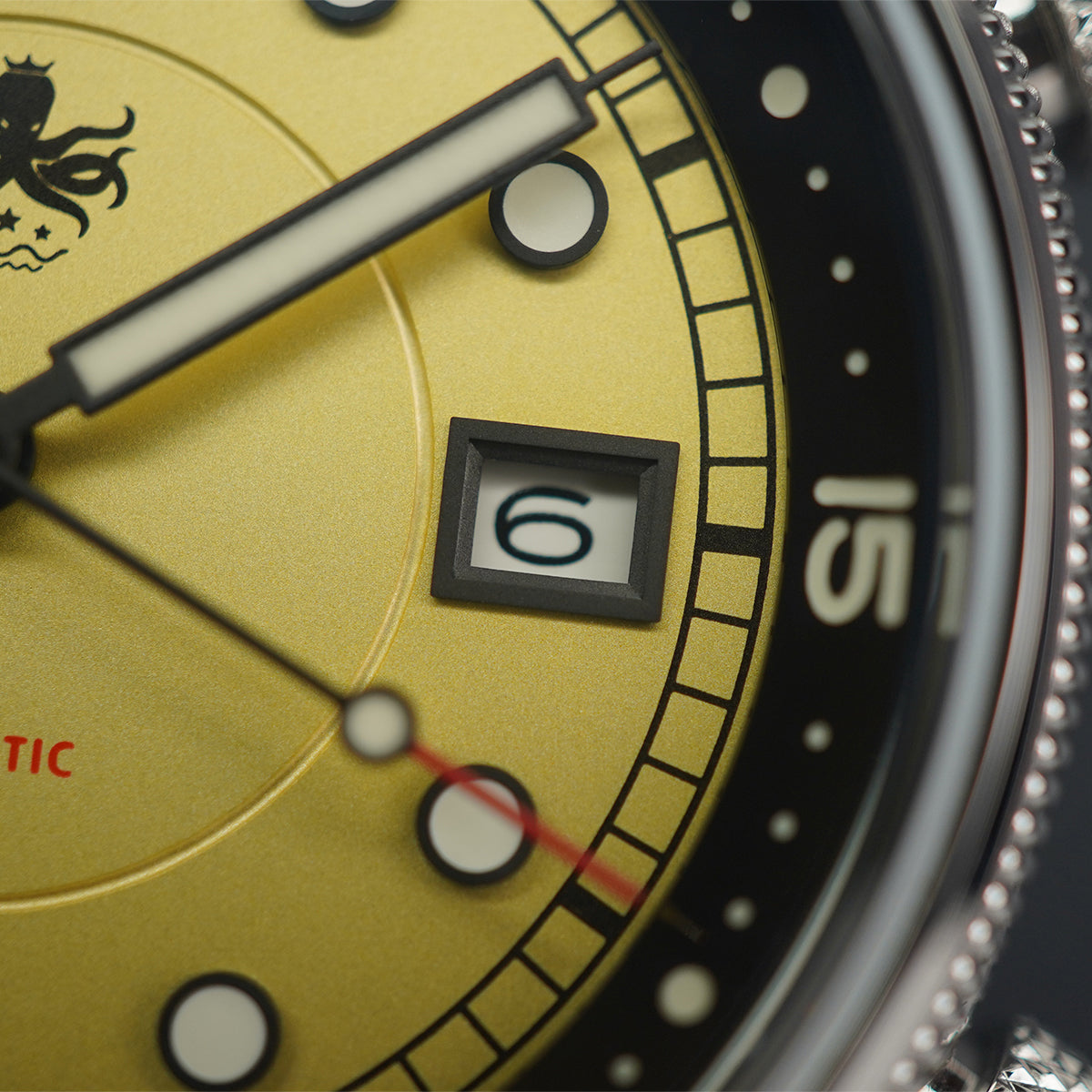 Phoibos Eagle Ray 200m PY048F Pastel Yellow - Horology Story Youtube Store