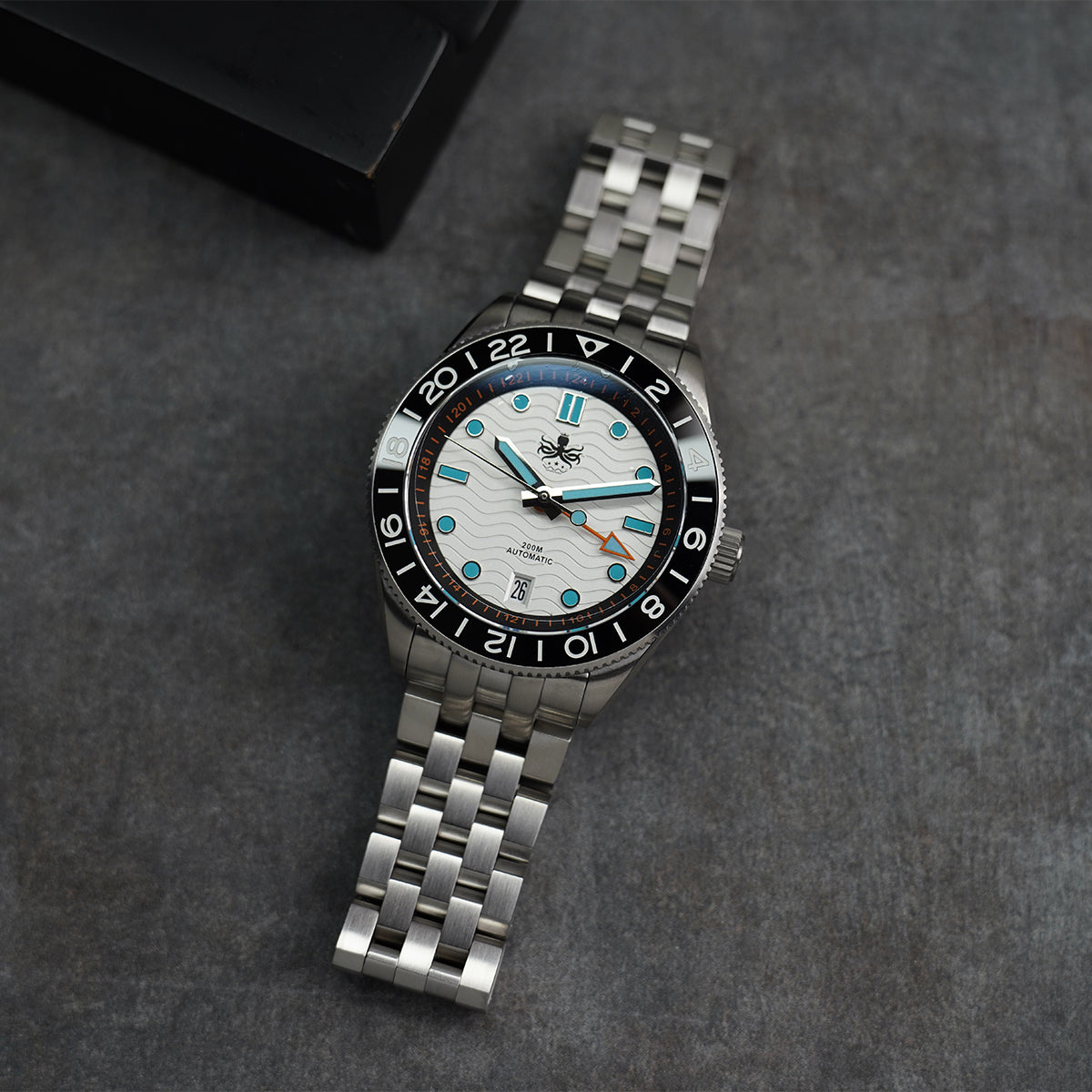 Phoibos Wave Master GMT 200M PY049E White Dial - Horology Story Youtube Store