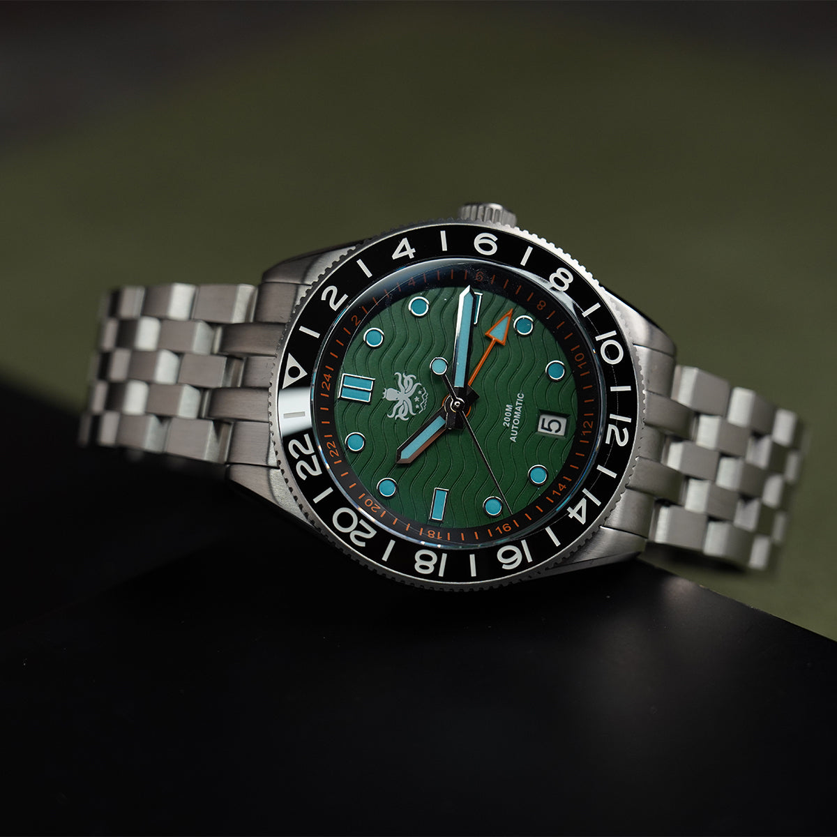 Phoibos Wave Master GMT 200M PY049A Green Dial - Horology Story Youtube Store