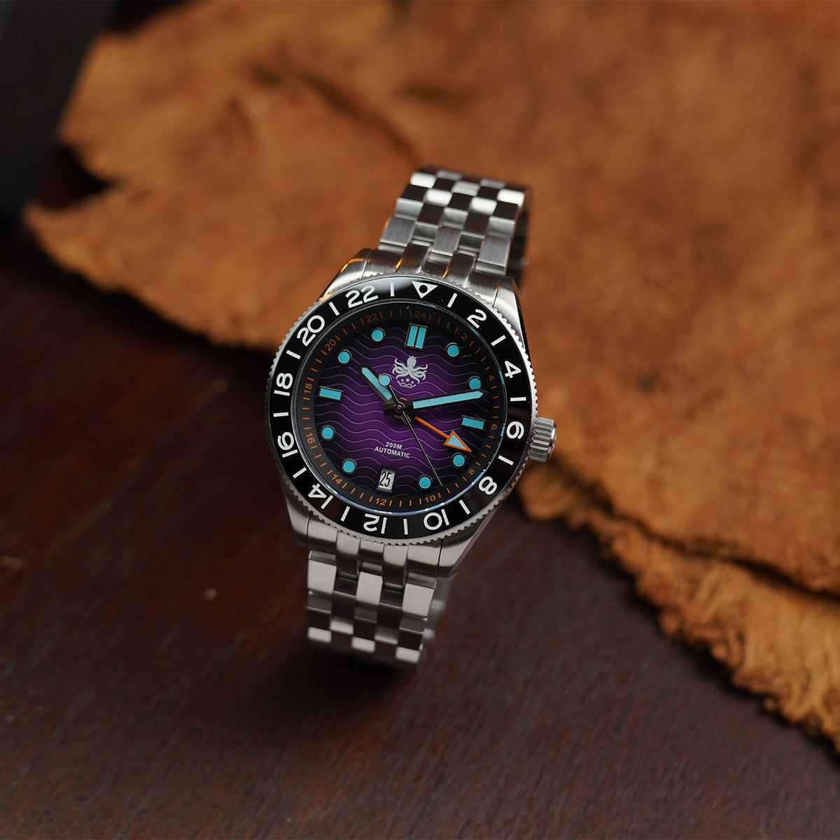 Phoibos Wave Master GMT 200M PY049H Purple Dial - Horology Story Youtube Store