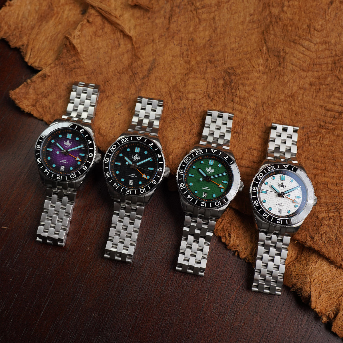 Phoibos Wave Master GMT 200M PY049A Green Dial - Horology Story Youtube Store