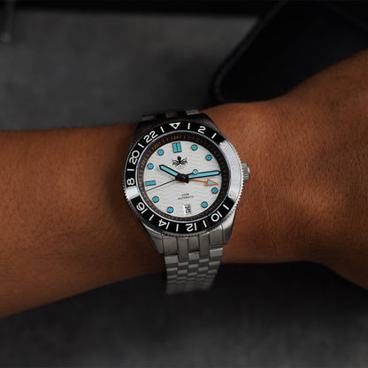 Phoibos Wave Master GMT 200M PY049E White Dial - Horology Story Youtube Store