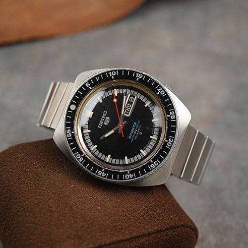 Seiko 5 Sports 6106-8120 Circa 1968 Very Mint Condition - Horology Story Youtube Store