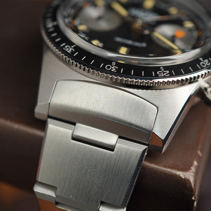 Vulcain Skindiver Chronograph Black Dial On Bracelet