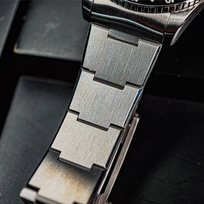 Vulcain Skindiver GMT - Black Luminova Beige