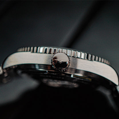 Vulcain Skindiver GMT - Black Luminova Beige