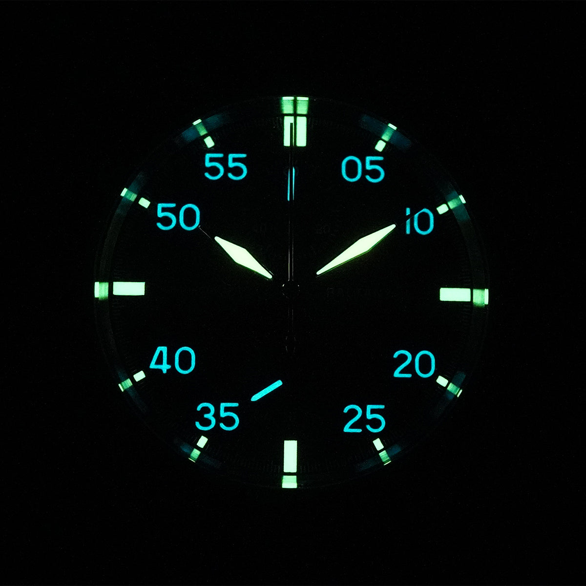 Baltany Military Solar-powered Chronograph S6070 39mm