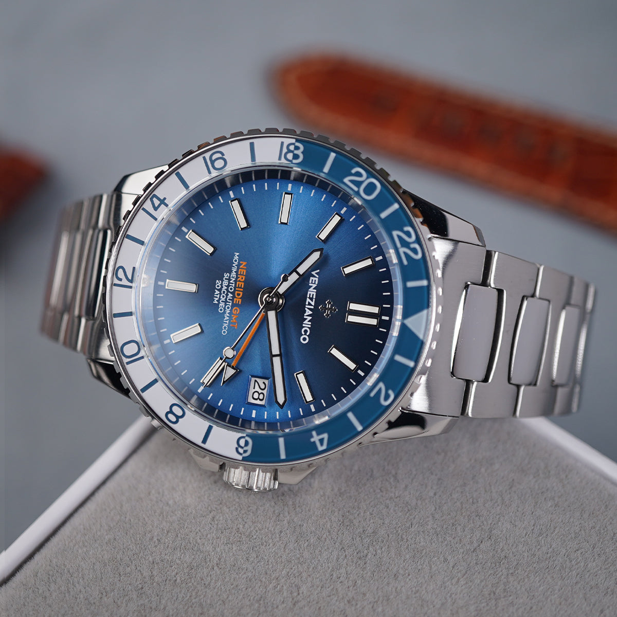 Venezianico Nereide GMT 39mm 3521502C Blue Silver - Horology Story Youtube Store