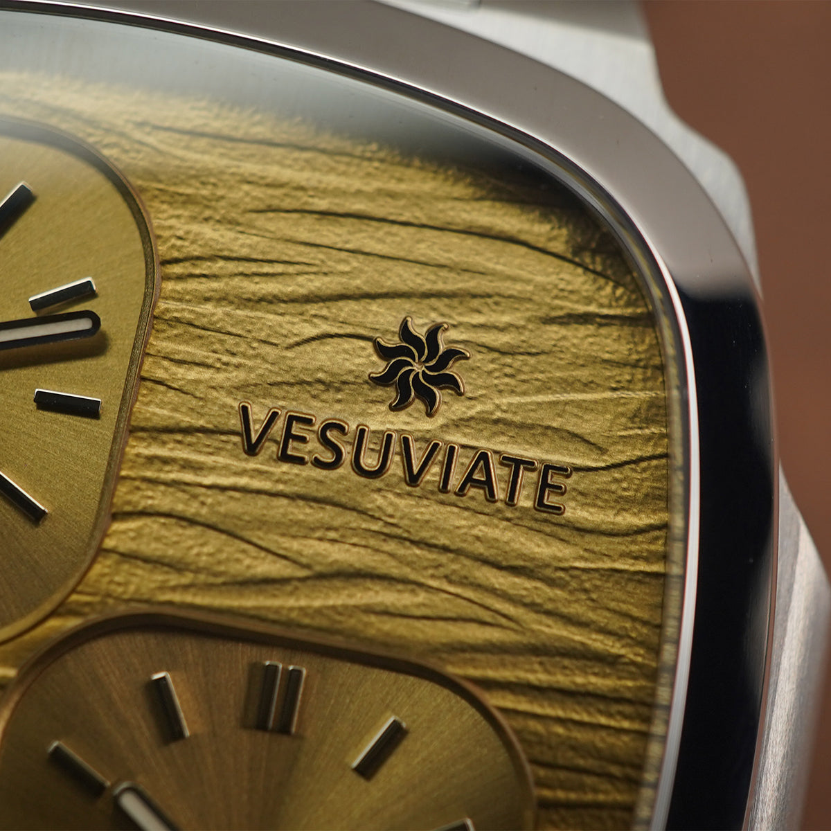 Vesuviate Attivo-Duplex 39mm Yellow Gold Dual Dial - Horology Story Youtube Store