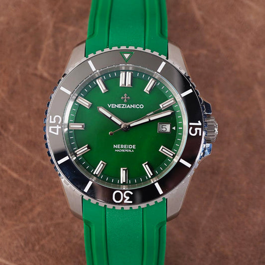Venezianico Nereide 42mm Madreperla 4521540 Green MOP - Horology Story Youtube Store