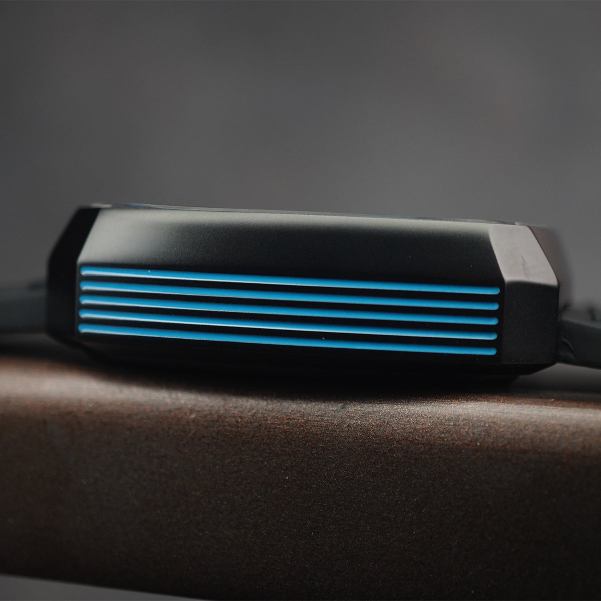 Bonest Gatti Whirlwind BG6601 Square shaped Black Steel Case