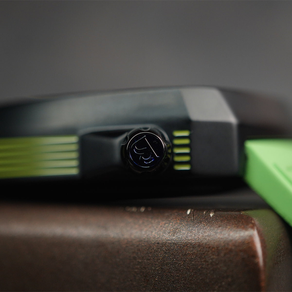 Bonest Gatti Whirlwind BG6601 Square shaped Black Steel Case