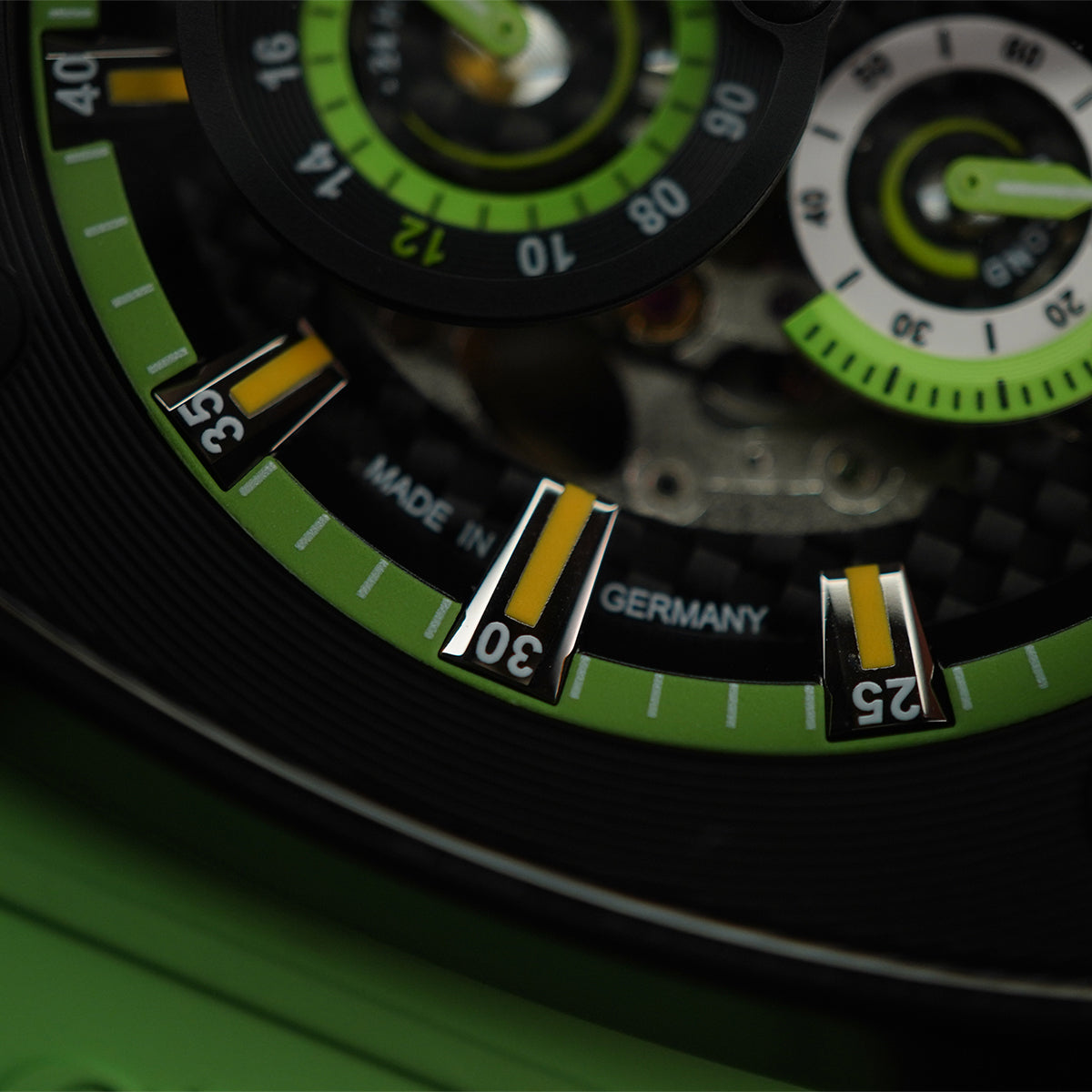 Bonest Gatti Whirlwind BG6601 Square shaped Black Steel Case