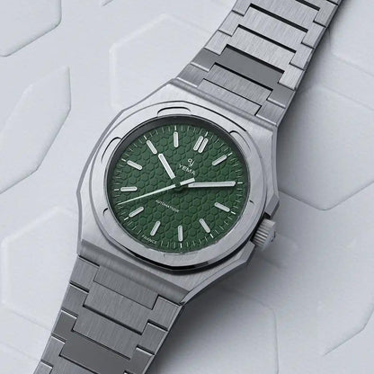 Urban Traveller Cal.2000 Green Dial
