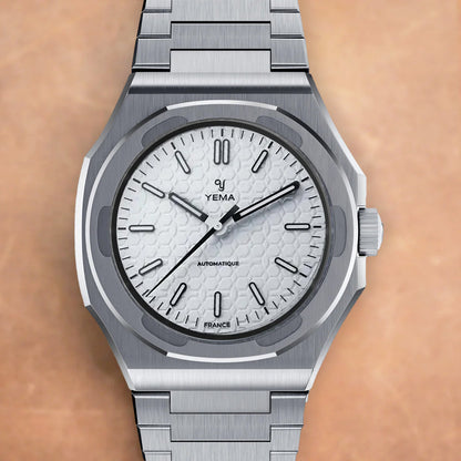 Urban Traveller Cal.2000 White Dial